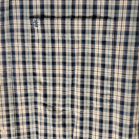 IZOD Big&Tall Men's Shirt - Picture 3 of 4